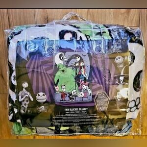 NIGHTMARE BEFORE CHRISTMAS TWIN SIZE BLANKET
